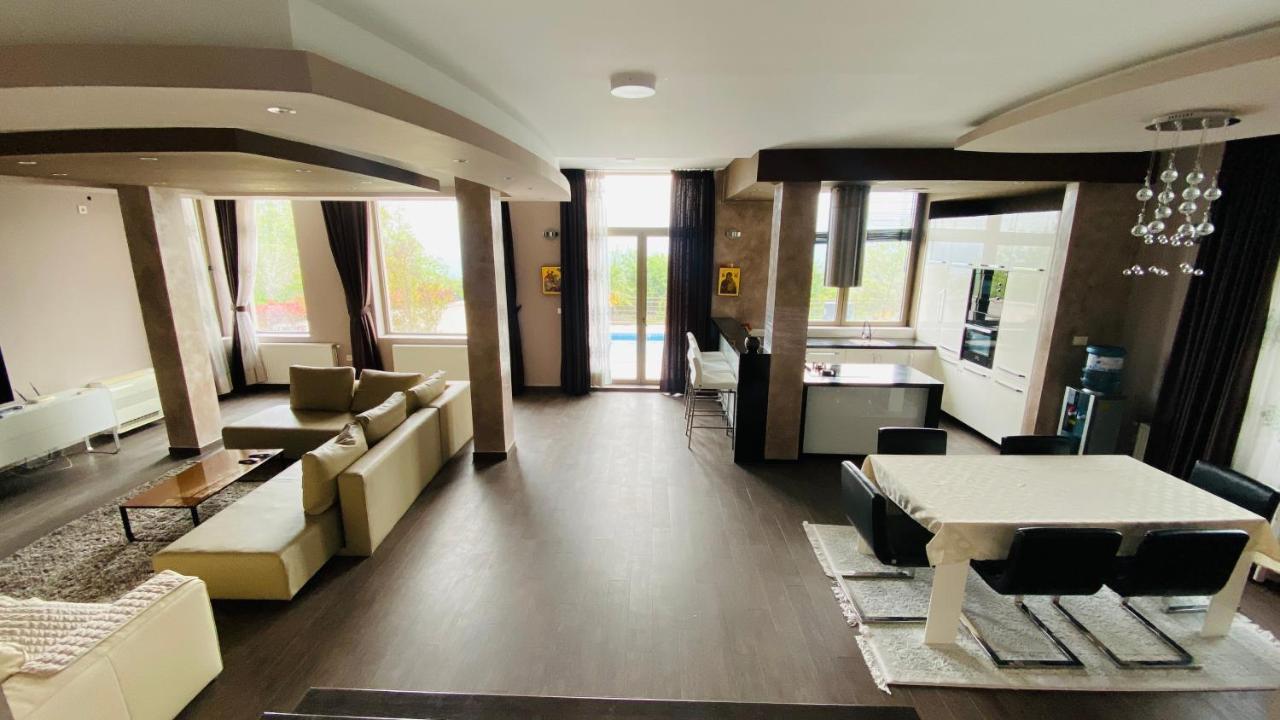 Villa Sunny Side Apartment Skopje Dolno Solnje Экстерьер фото