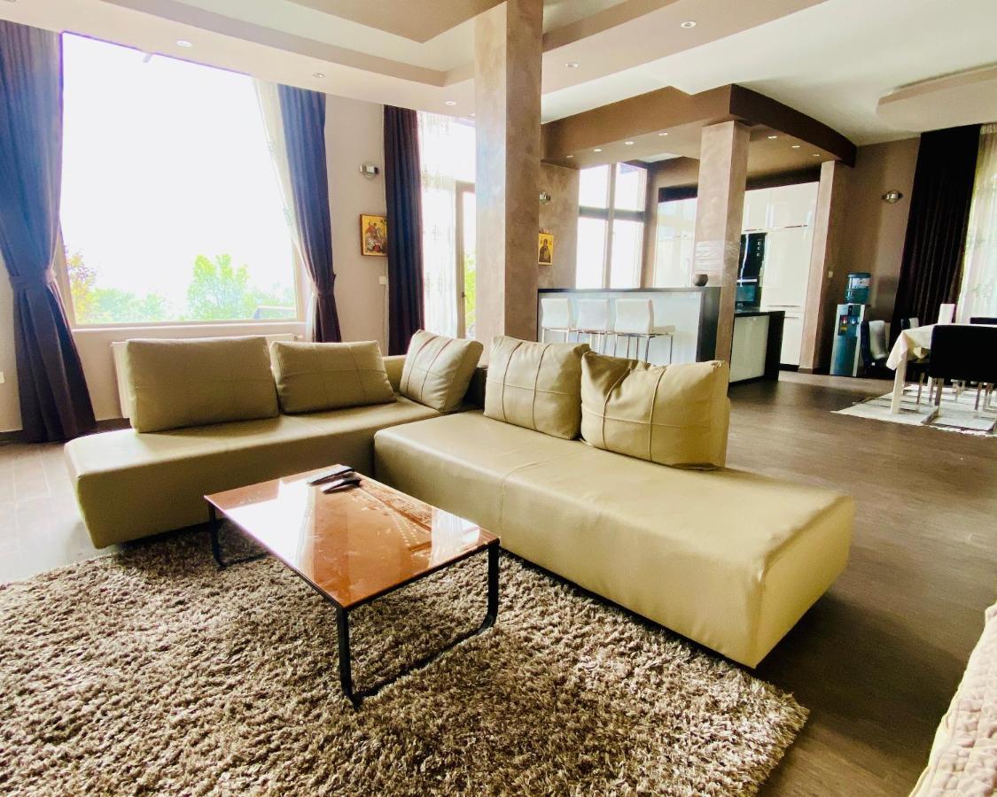 Villa Sunny Side Apartment Skopje Dolno Solnje Экстерьер фото